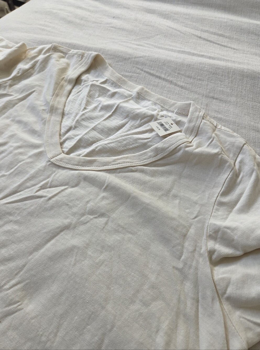 Aerie Deep V - Cream *NWT*